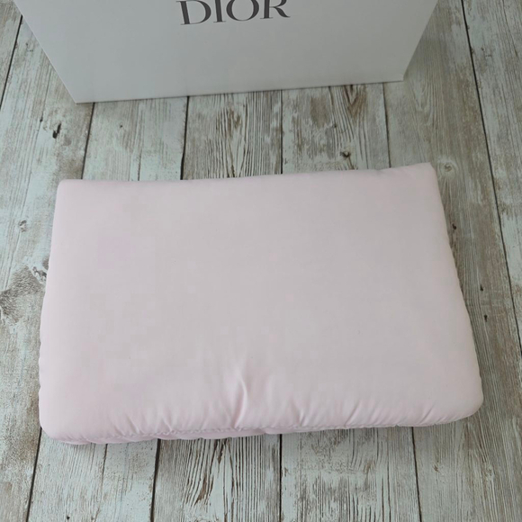 Women's Dior Pouch Pink - Picture 3 of 8